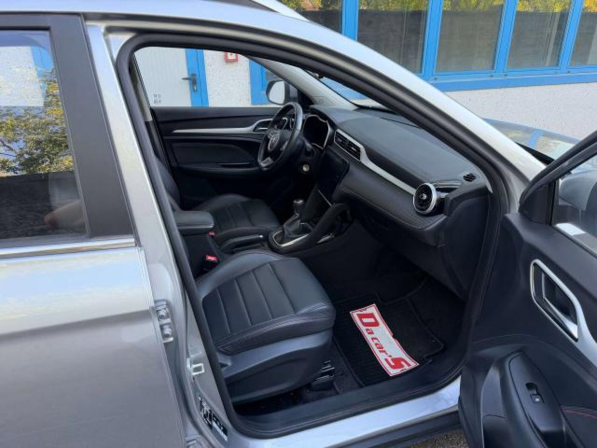 Mg ZS ZS 1.5 Luxury (8)