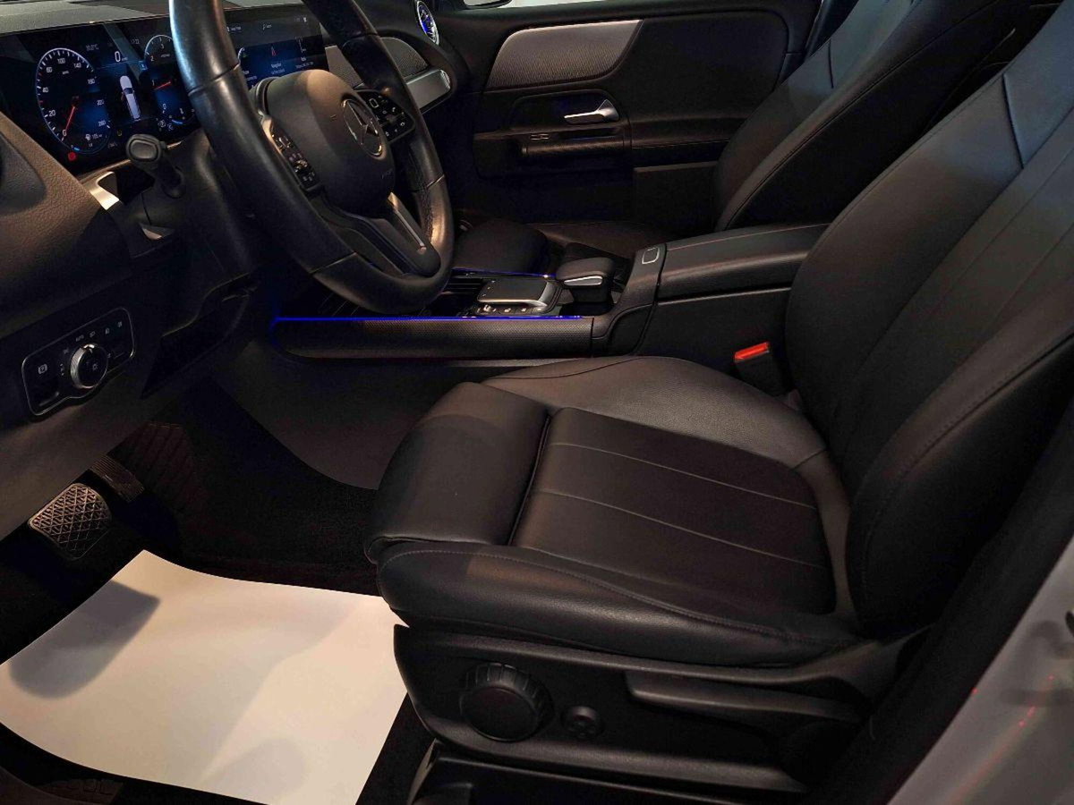 Mercedes-Benz GLB 200 d Automatic 4Matic Sport Plus (8)
