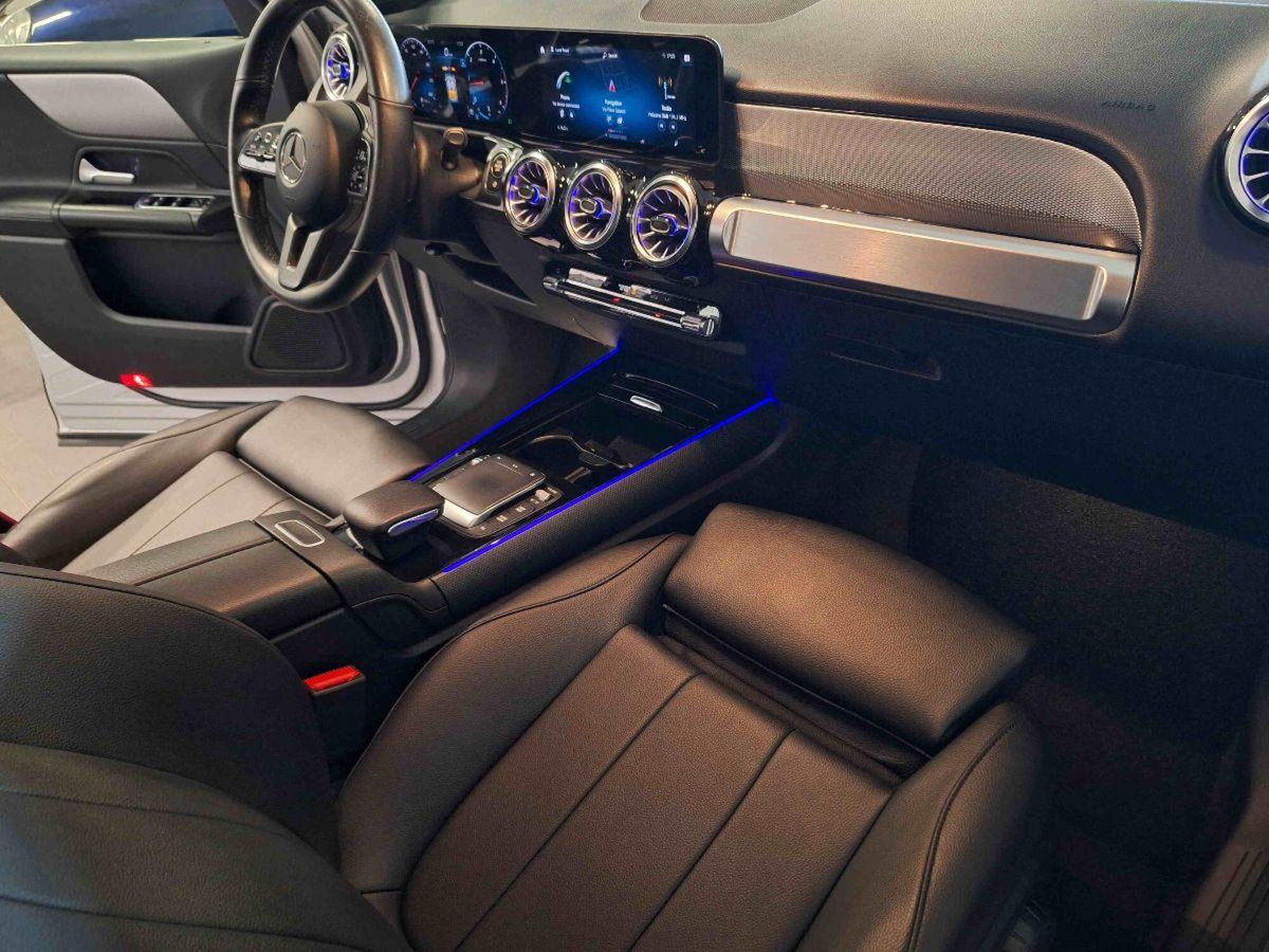 Mercedes-Benz GLB 200 d Automatic 4Matic Sport Plus (9)