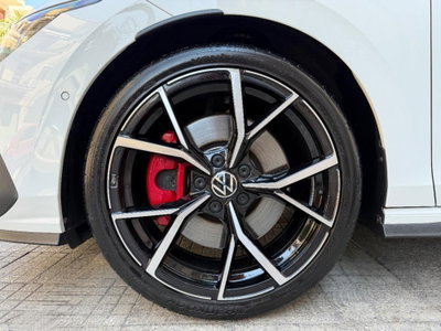 Volkswagen Golf GTI Performance 2.0 245 CV TSI DSG 5p. BMT (11)