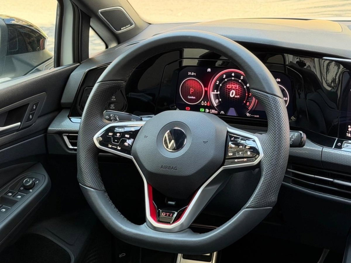 Volkswagen Golf GTI Performance 2.0 245 CV TSI DSG 5p. BMT (16)
