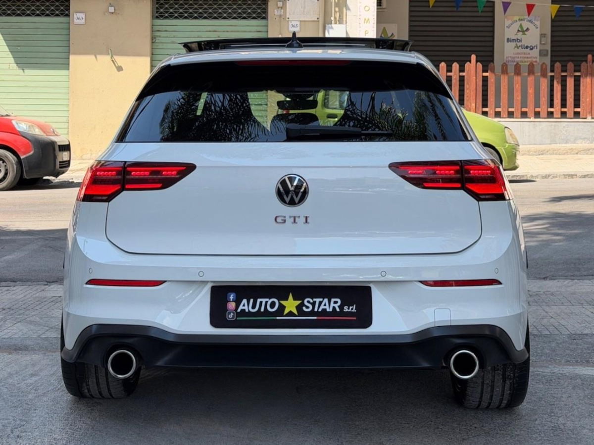 Volkswagen Golf GTI Performance 2.0 245 CV TSI DSG 5p. BMT (7)