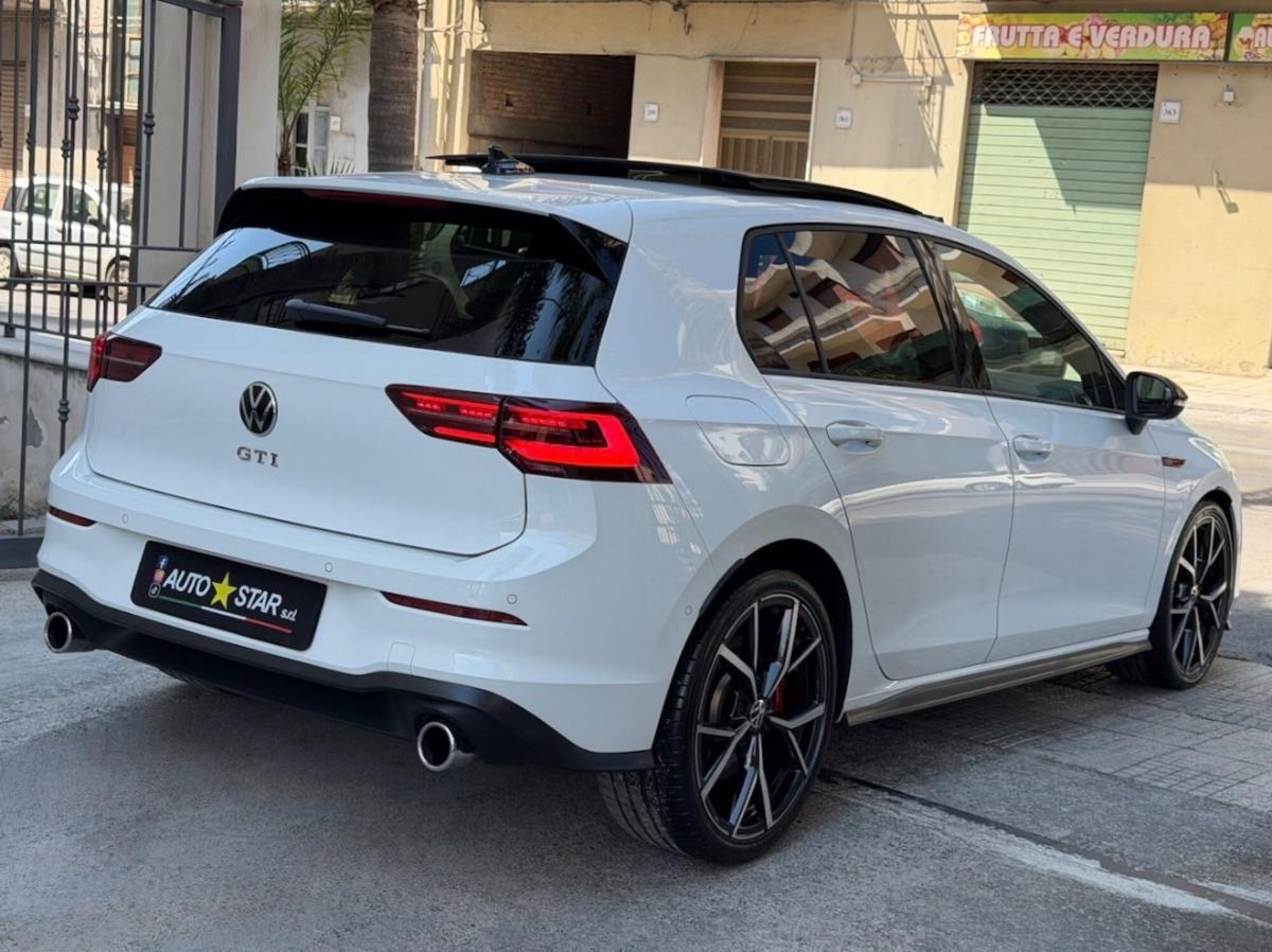 Volkswagen Golf GTI Performance 2.0 245 CV TSI DSG 5p. BMT (9)