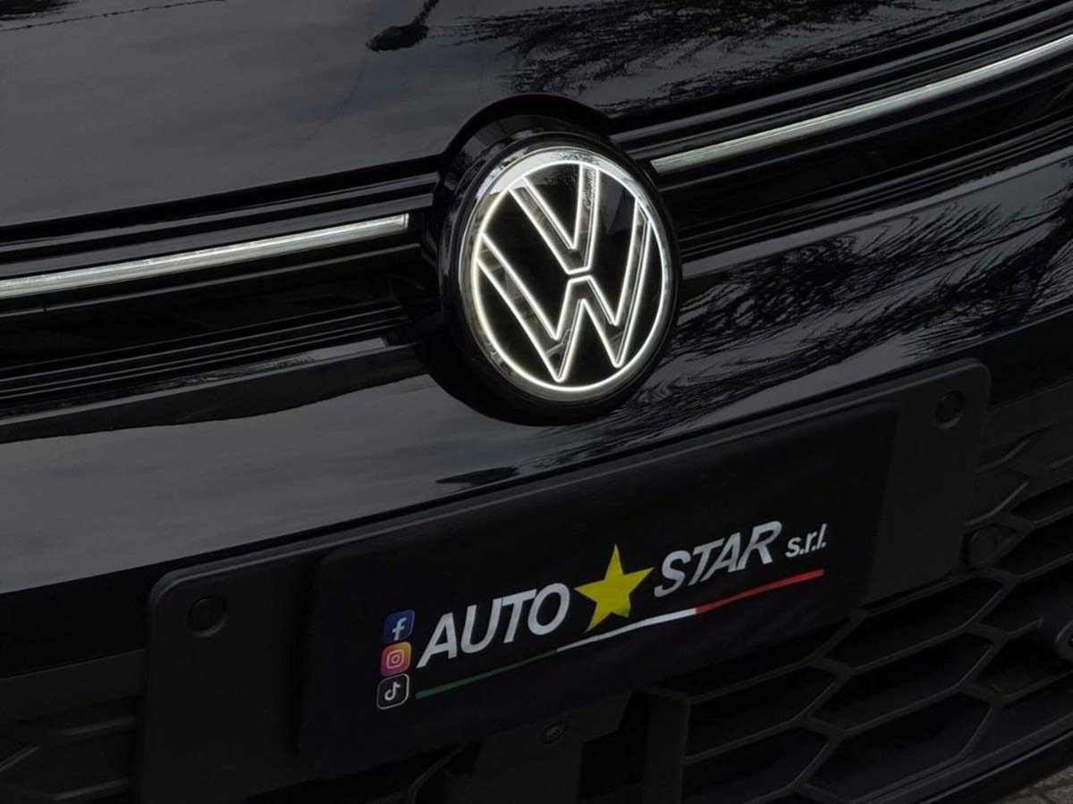 Volkswagen Golf GTI Performance 2.0 245 CV TSI DSG 5p. BMT (12)