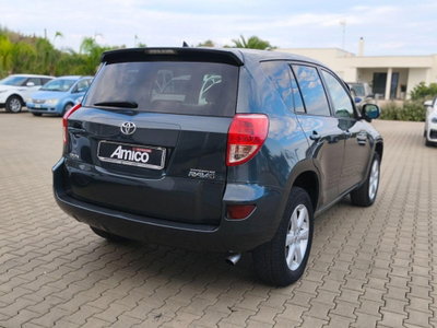 Toyota Rav4 2.2 D-4D 136 CV DPF Sol (4)