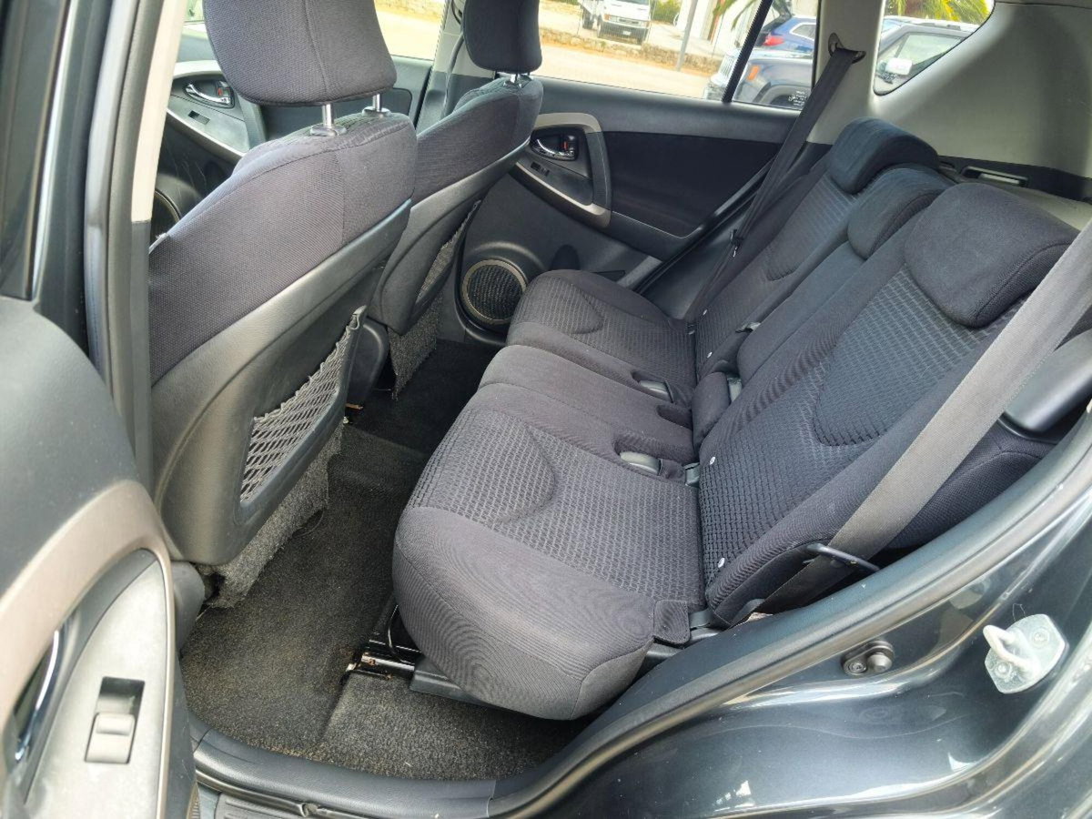 Toyota Rav4 2.2 D-4D 136 CV DPF Sol (9)