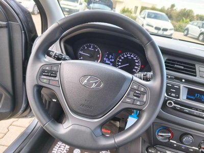 Hyundai i20 1.1 CRDi 12V 5 porte Comfort (14)