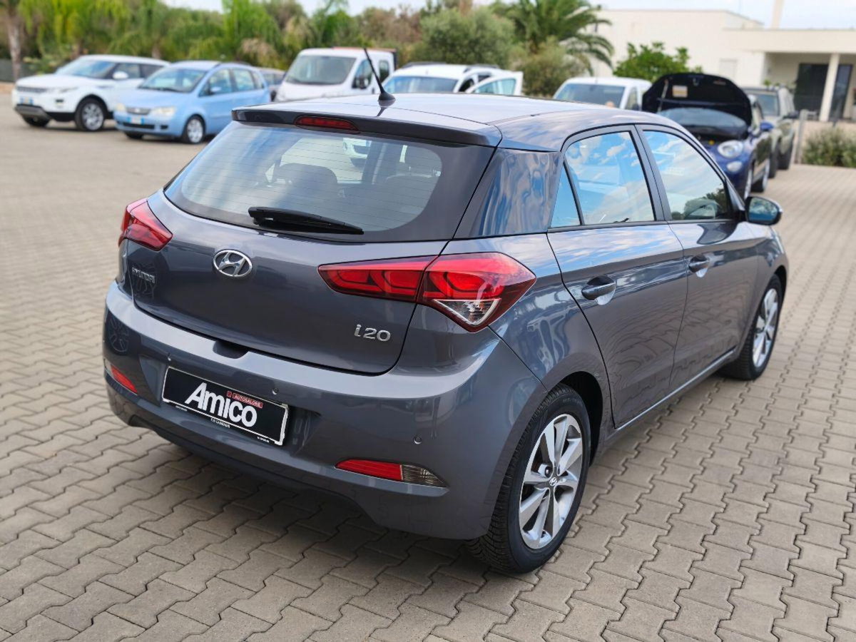 Hyundai i20 1.1 CRDi 12V 5 porte Comfort (5)