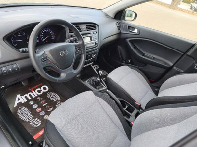 Hyundai i20 1.1 CRDi 12V 5 porte Comfort (8)