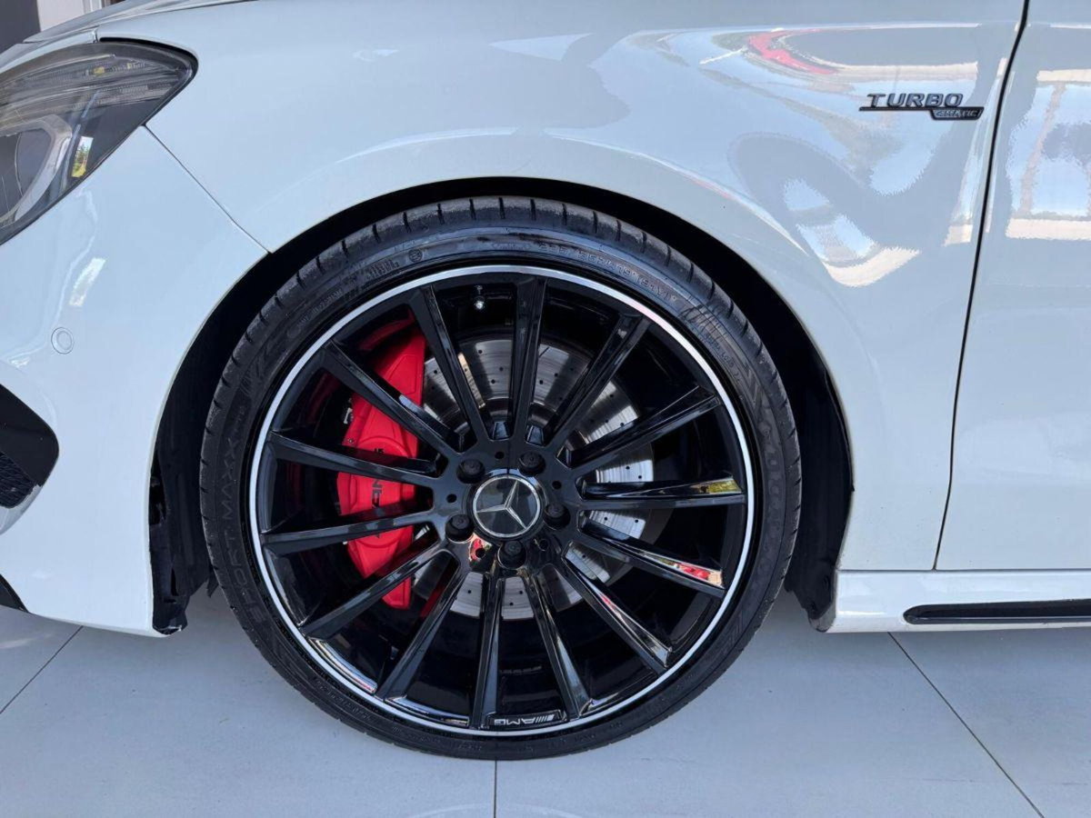 Mercedes-Benz CLA 45 AMG 4Matic (11)