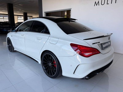 Mercedes-Benz CLA 45 AMG 4Matic (4)