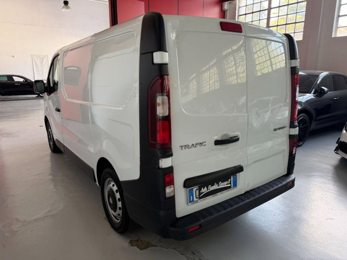 Renault Trafic Furgone T29 2.0 dCi 120CV PC-TN Furgone Ice Plus (13)