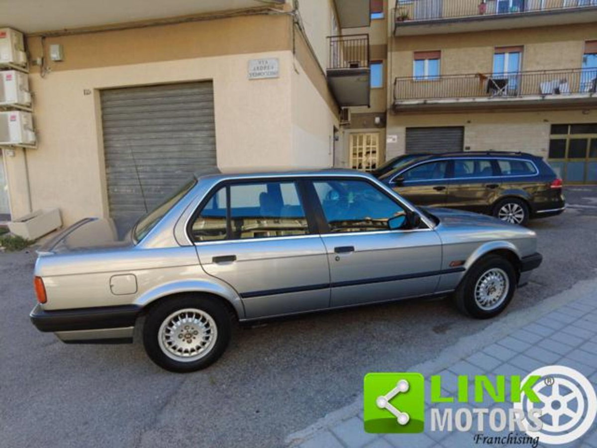 BMW Serie 3 318 2 porte (11)