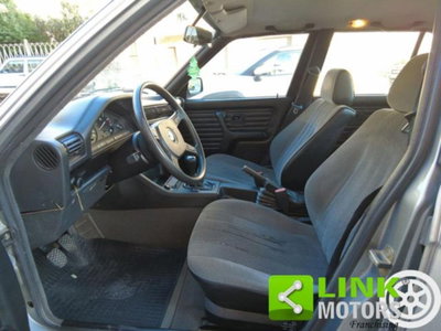 BMW Serie 3 318 2 porte (13)