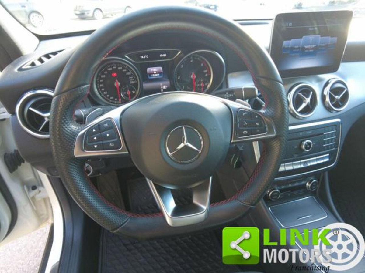 Mercedes-Benz GLA SUV 200 d Automatic Premium (10)