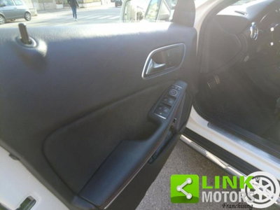 Mercedes-Benz GLA SUV 200 d Automatic Premium (12)
