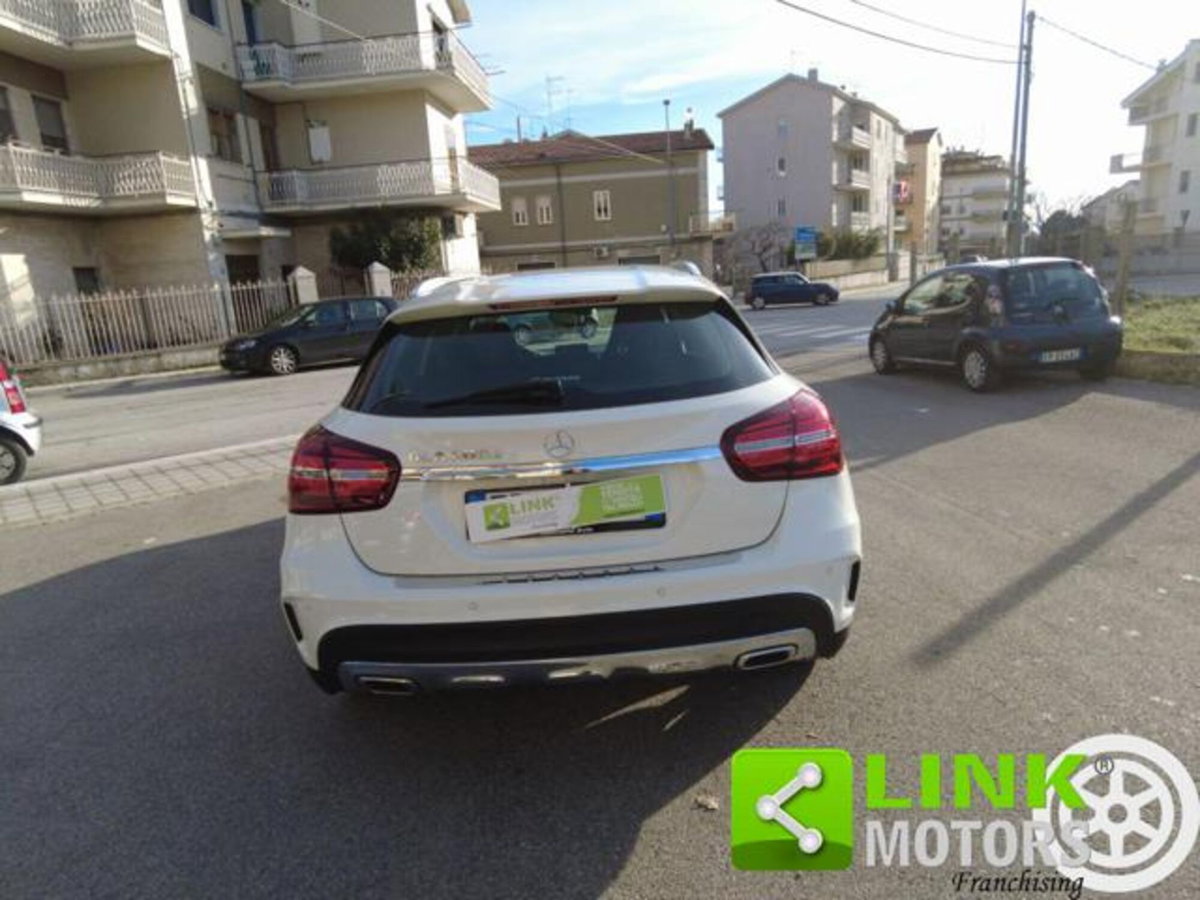 Mercedes-Benz GLA SUV 200 d Automatic Premium (7)