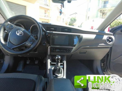 Toyota Auris 1.6 D-4D Lounge (15)