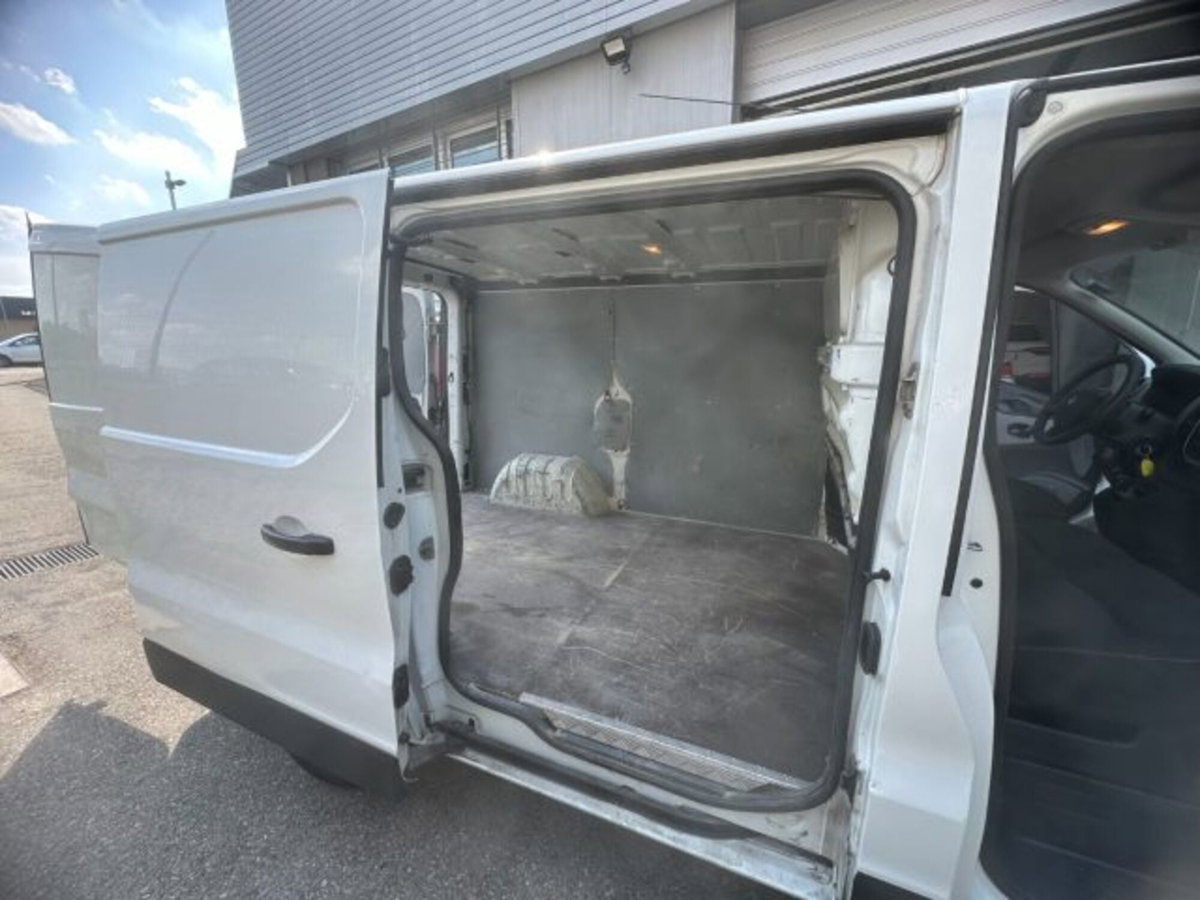 Renault Trafic Furgone T27 1.6 dCi 120CV S&S PC-TN-DC Furgone (13)