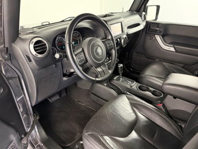 Jeep Wrangler Unlimited 2.8 CRD DPF Sahara Auto (4)