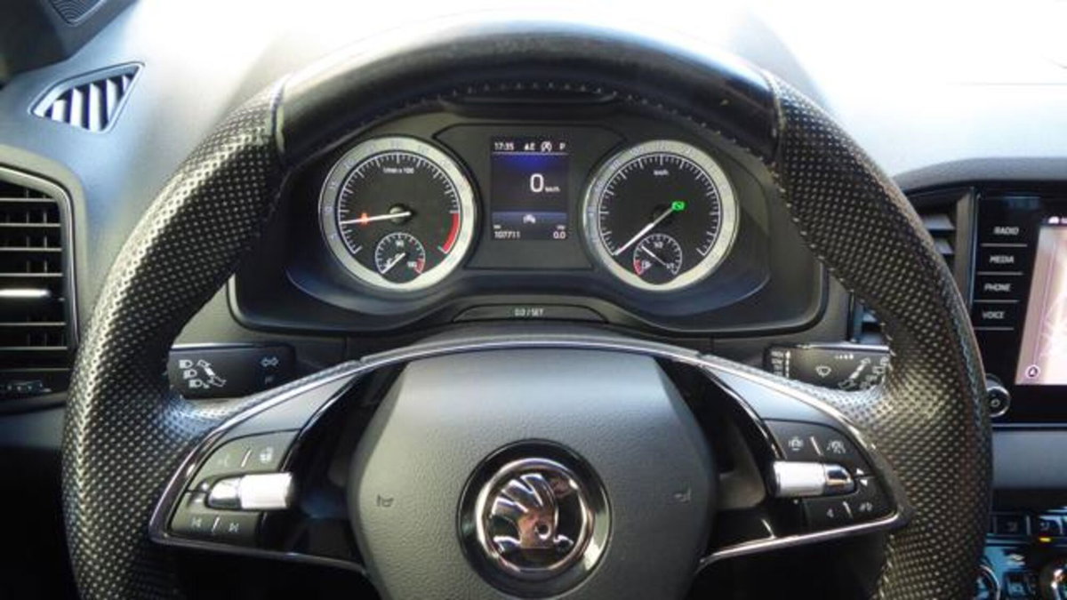 Skoda Karoq 1.6 TDI SCR DSG SportLine (10)