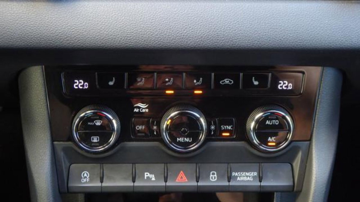 Skoda Karoq 1.6 TDI SCR DSG SportLine (12)
