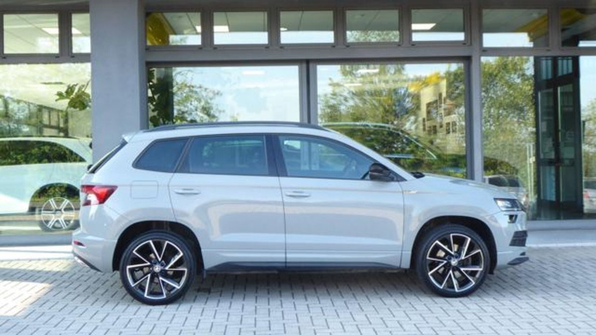 Skoda Karoq 1.6 TDI SCR DSG SportLine (4)