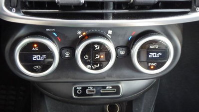 Fiat 500X 1.4 MultiAir 140 CV DCT Lounge (13)