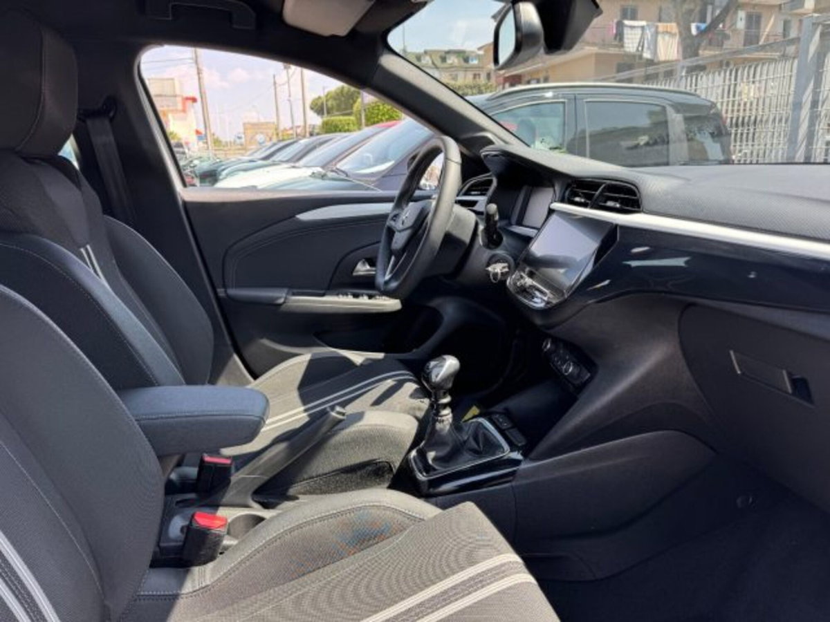 Opel Corsa 1.2 100 CV GS Line (7)