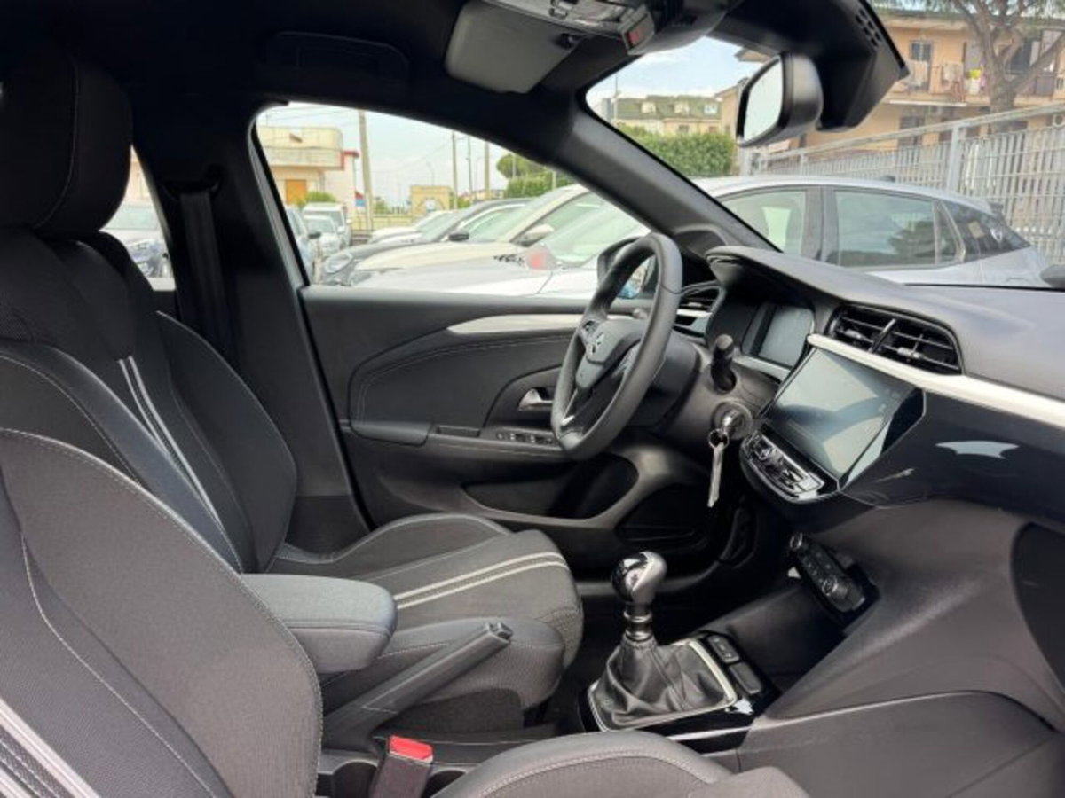Opel Corsa 1.2 100 CV GS Line (11)