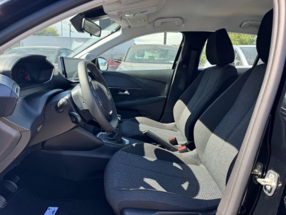 Peugeot 208 1.2 puretech Active s&s 100cv (13)