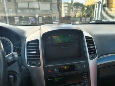 Chevrolet Captiva 2.0 VCDi LTX (18)