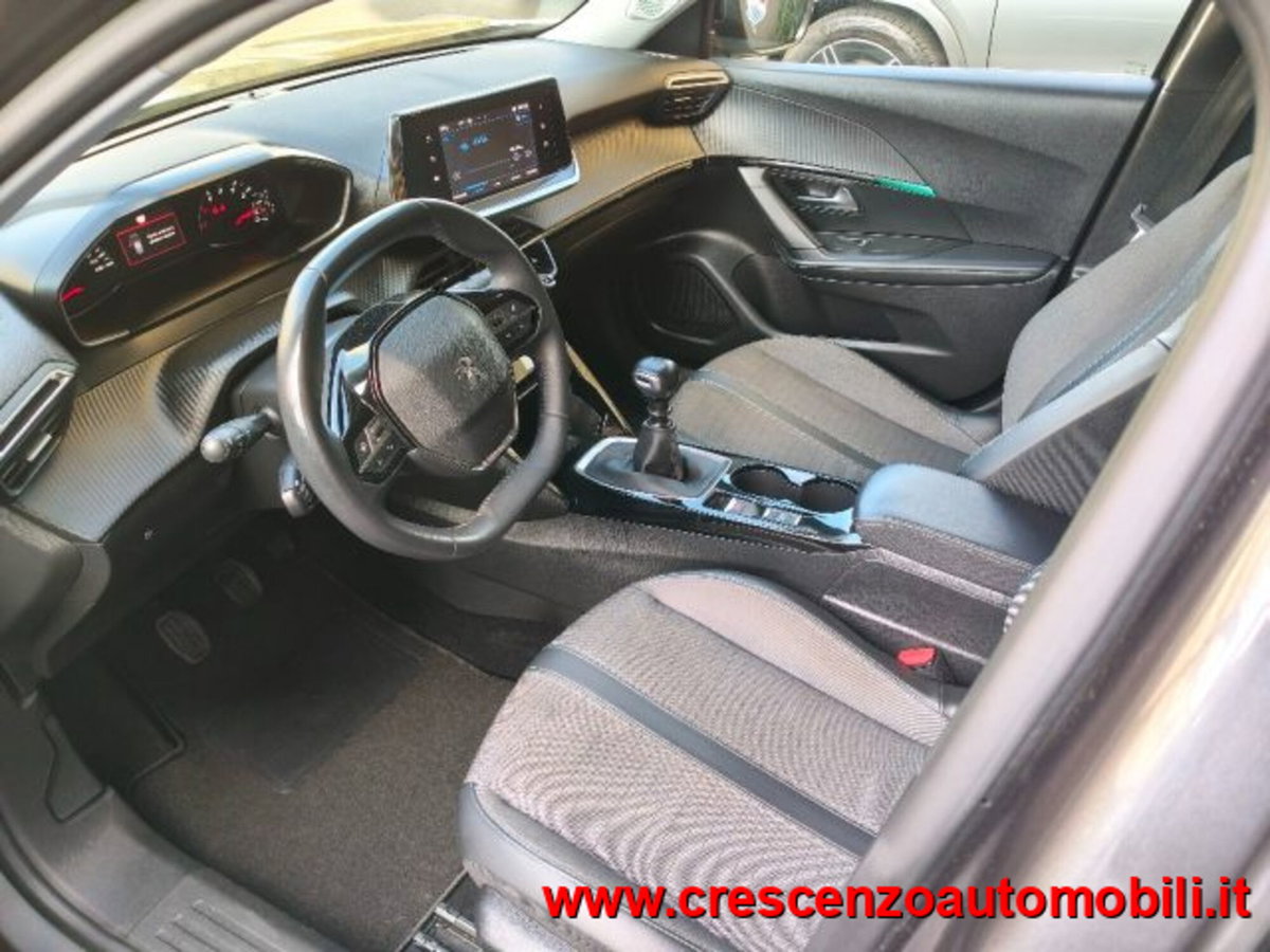Peugeot 2008 PureTech 130 S&S Allure Pack (14)