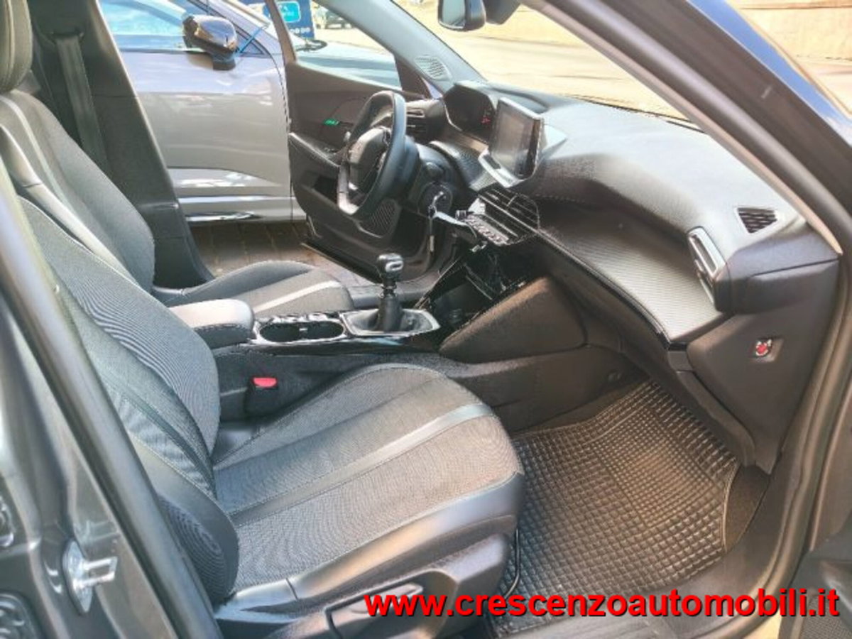 Peugeot 2008 PureTech 130 S&S Allure Pack (16)