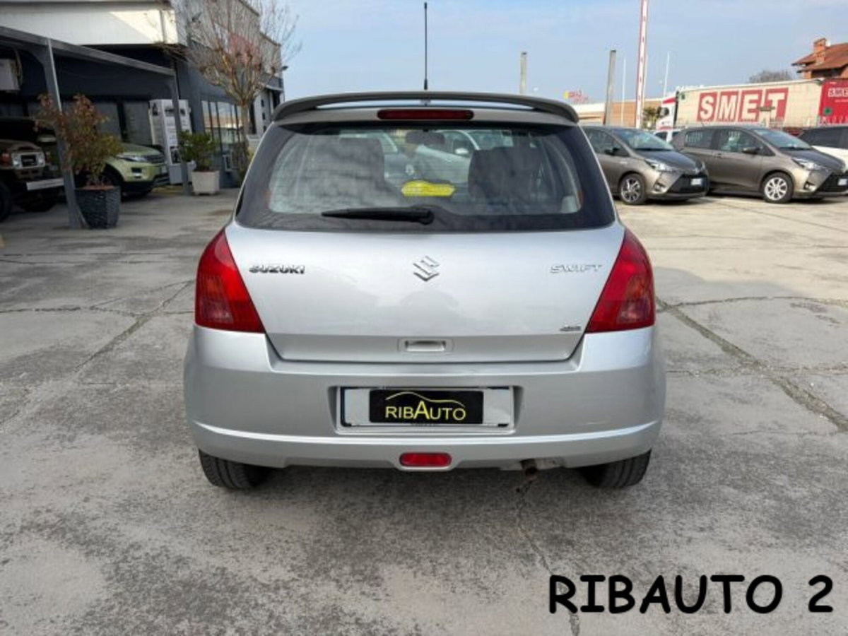 Suzuki Swift 1.3 4x4 5p. GL (14)
