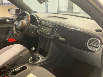 Volkswagen Maggiolino Cabrio 1.2 TSI Design (4)