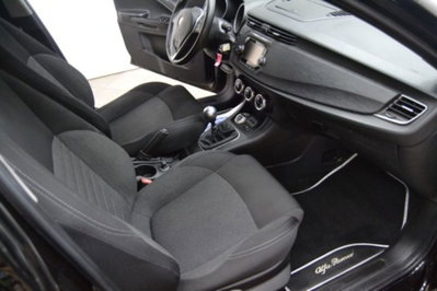 Alfa Romeo Giulietta 1.6 JTDm Giulietta 120cv (7)