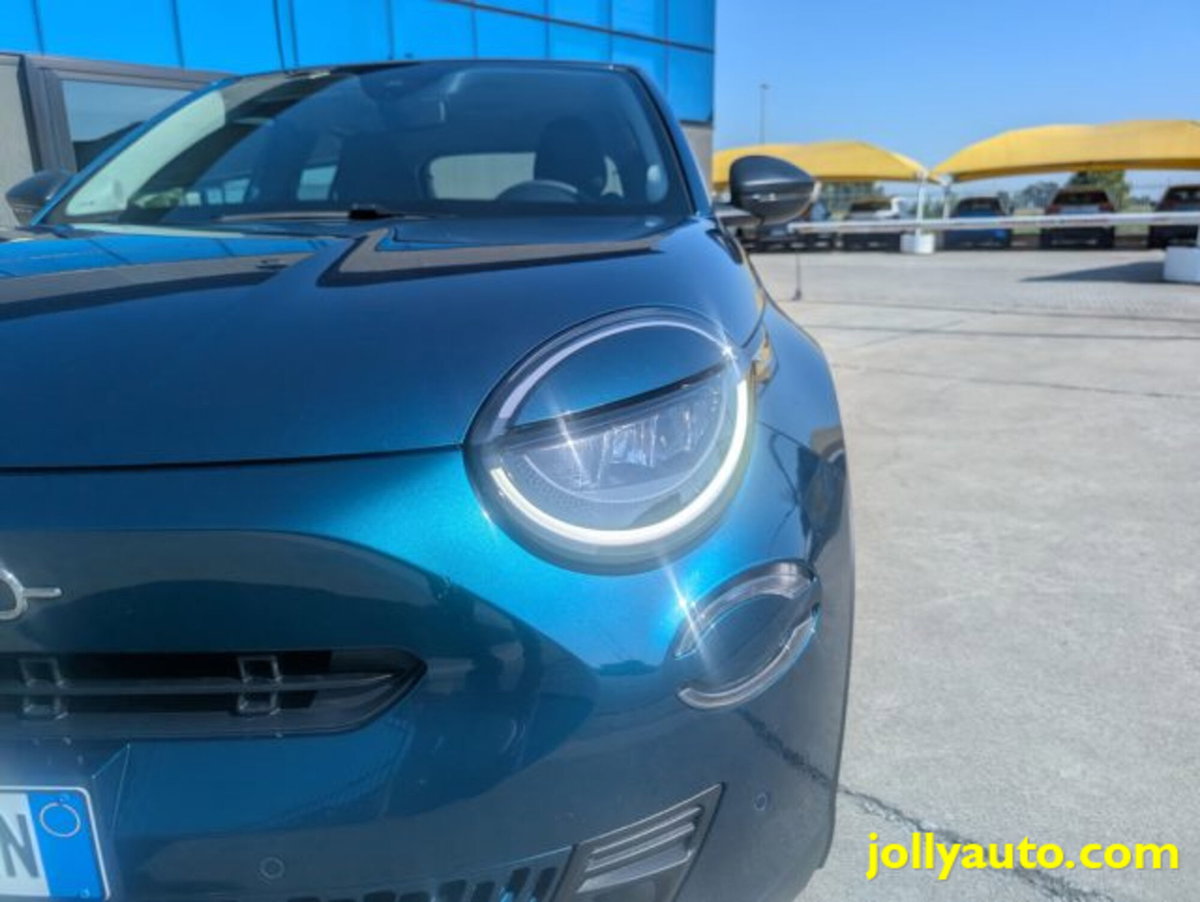 Fiat 600 1.2 hybrid 110cv auto (9)