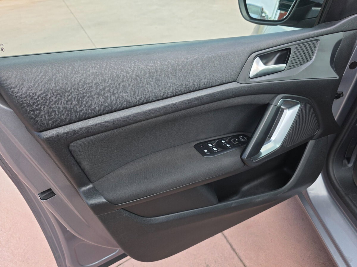 Peugeot 308 BlueHDi 120 S&S Active (15)
