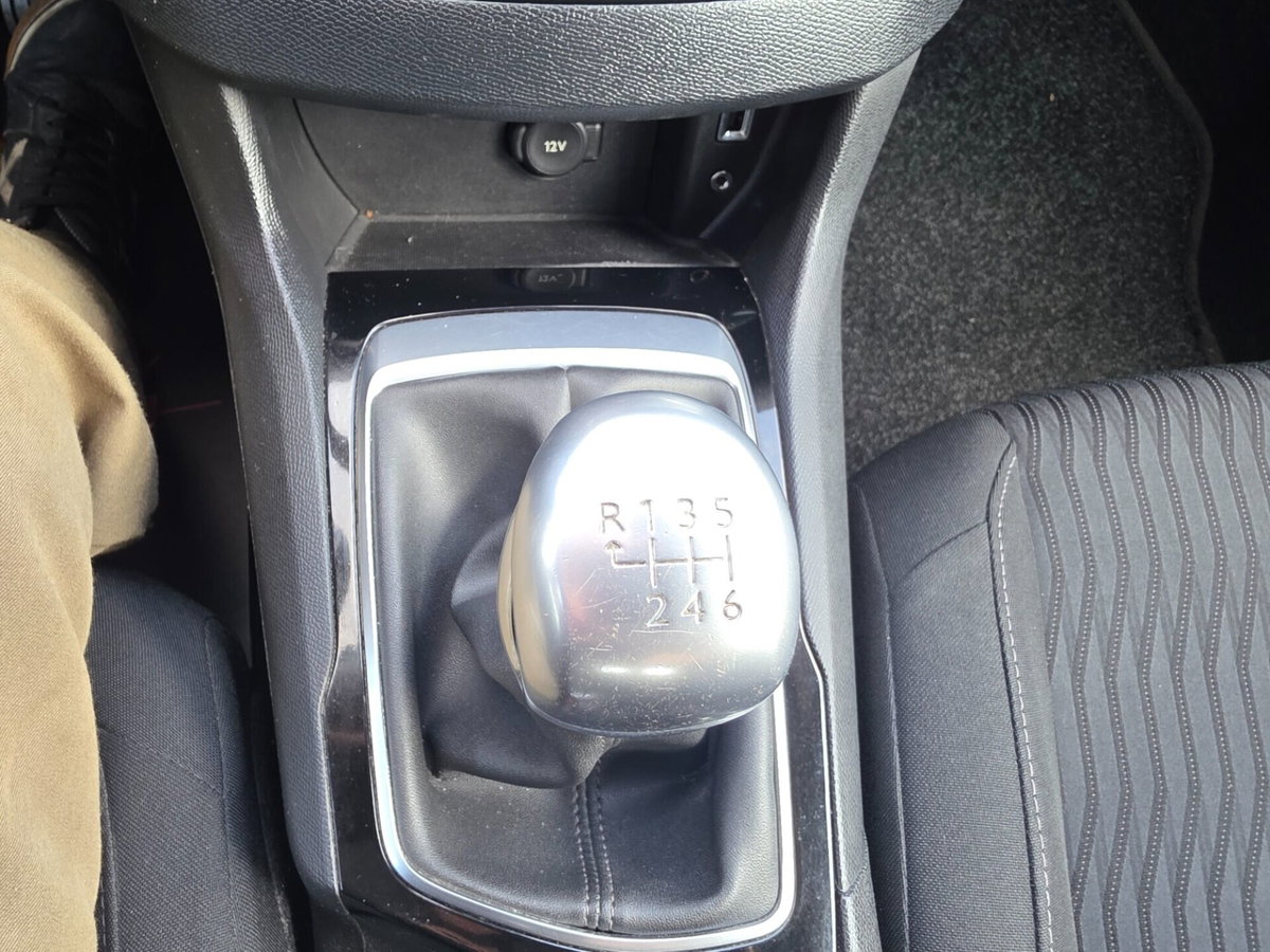 Peugeot 308 BlueHDi 120 S&S Active (18)