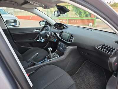 Peugeot 308 BlueHDi 120 S&S Active (9)