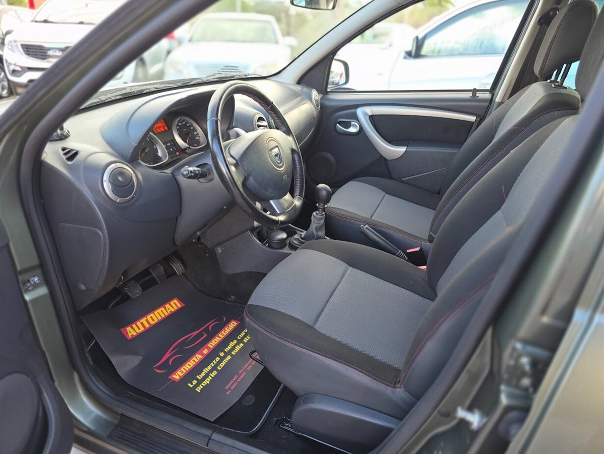 Dacia Duster 1.5 dCi 110CV 4x4 Lauréate N1 (12)