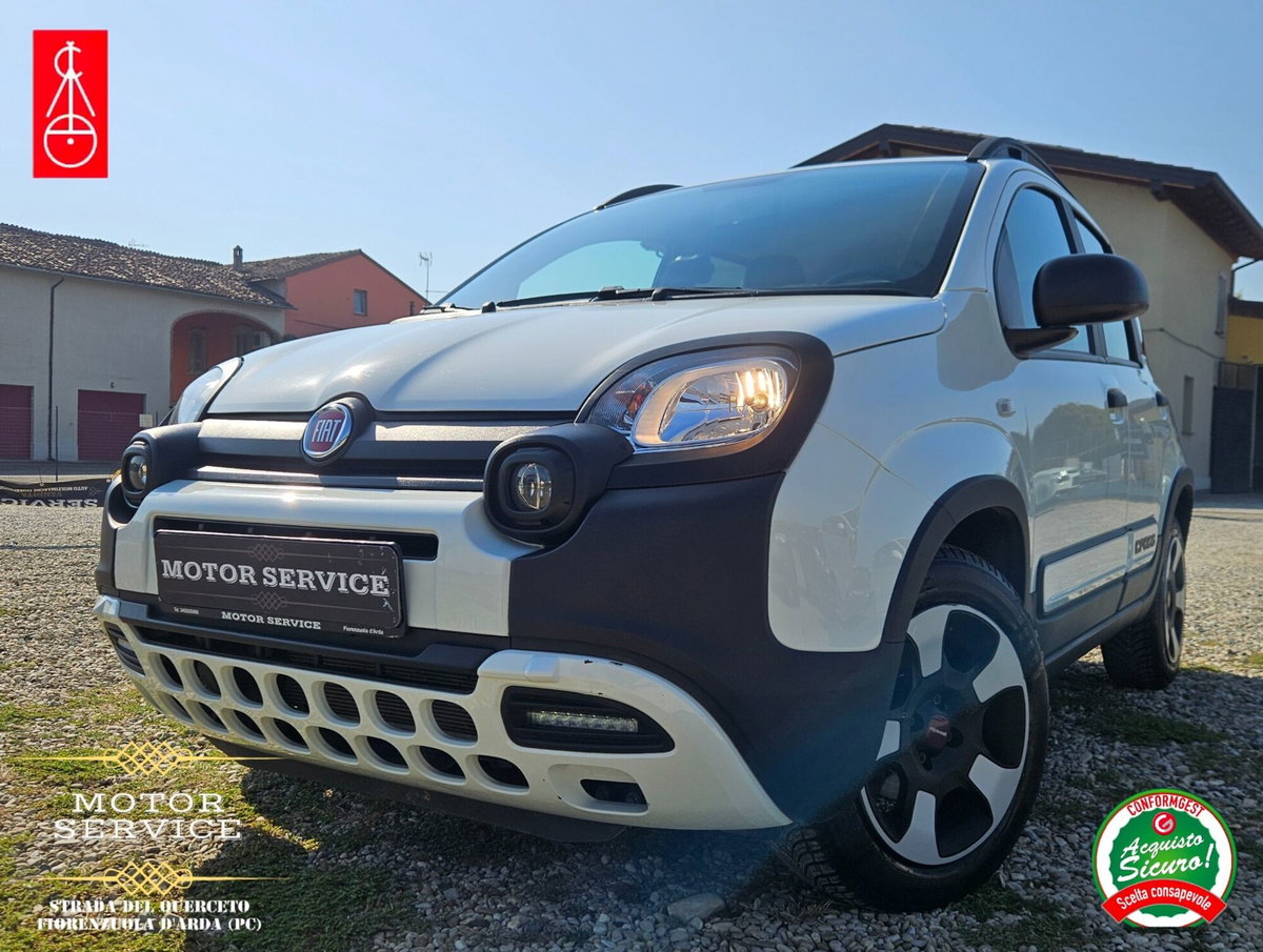 Fiat Panda 1.0 FireFly S&S Hybrid City Cross (4)