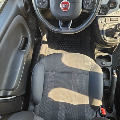 Fiat Panda 1.0 FireFly S&S Hybrid City Cross (5)