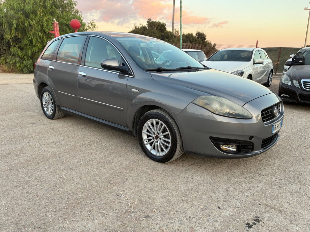 Fiat Croma 1.9 Multijet Emotion (2)