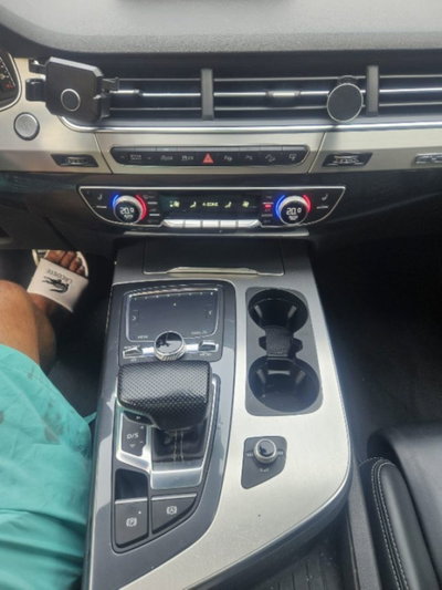 Audi Q7 3.0 TDI 272 CV quattro tiptronic Business Plus (6)