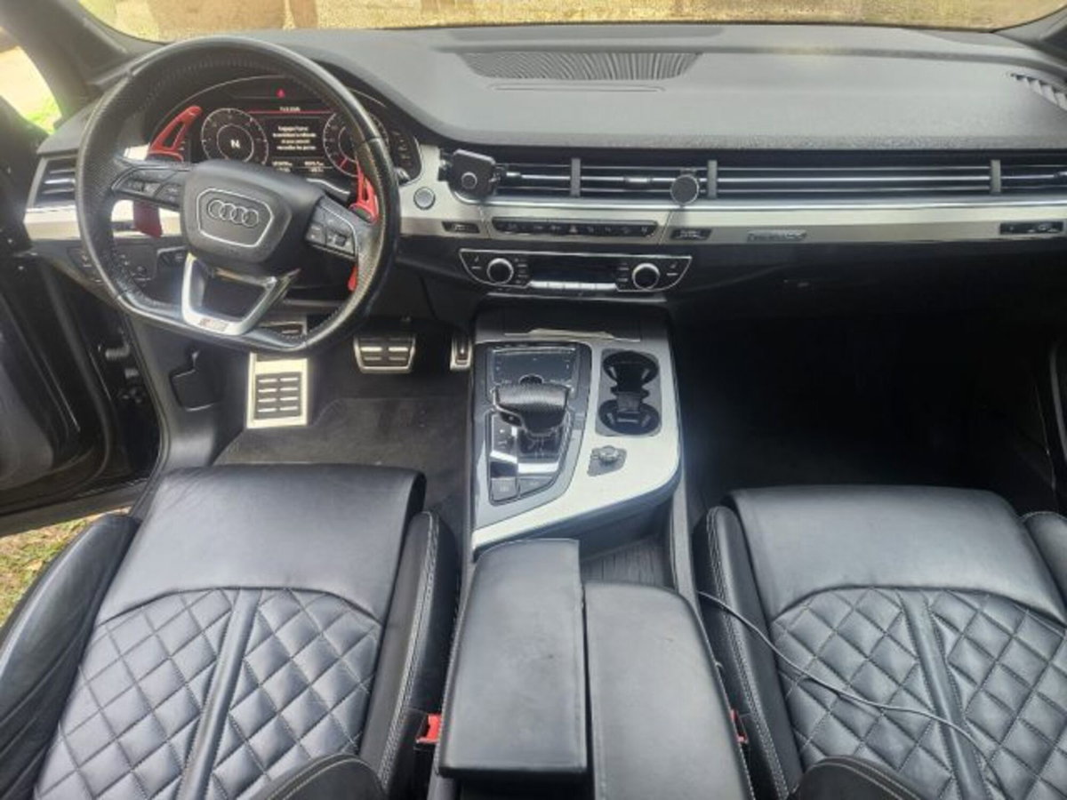 Audi Q7 3.0 TDI 272 CV quattro tiptronic Business Plus (9)