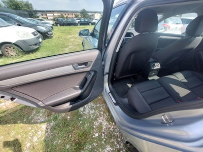 Audi A4 Avant 2.0 TDI 190 CV clean diesel multitronic Bus. Plus (11)