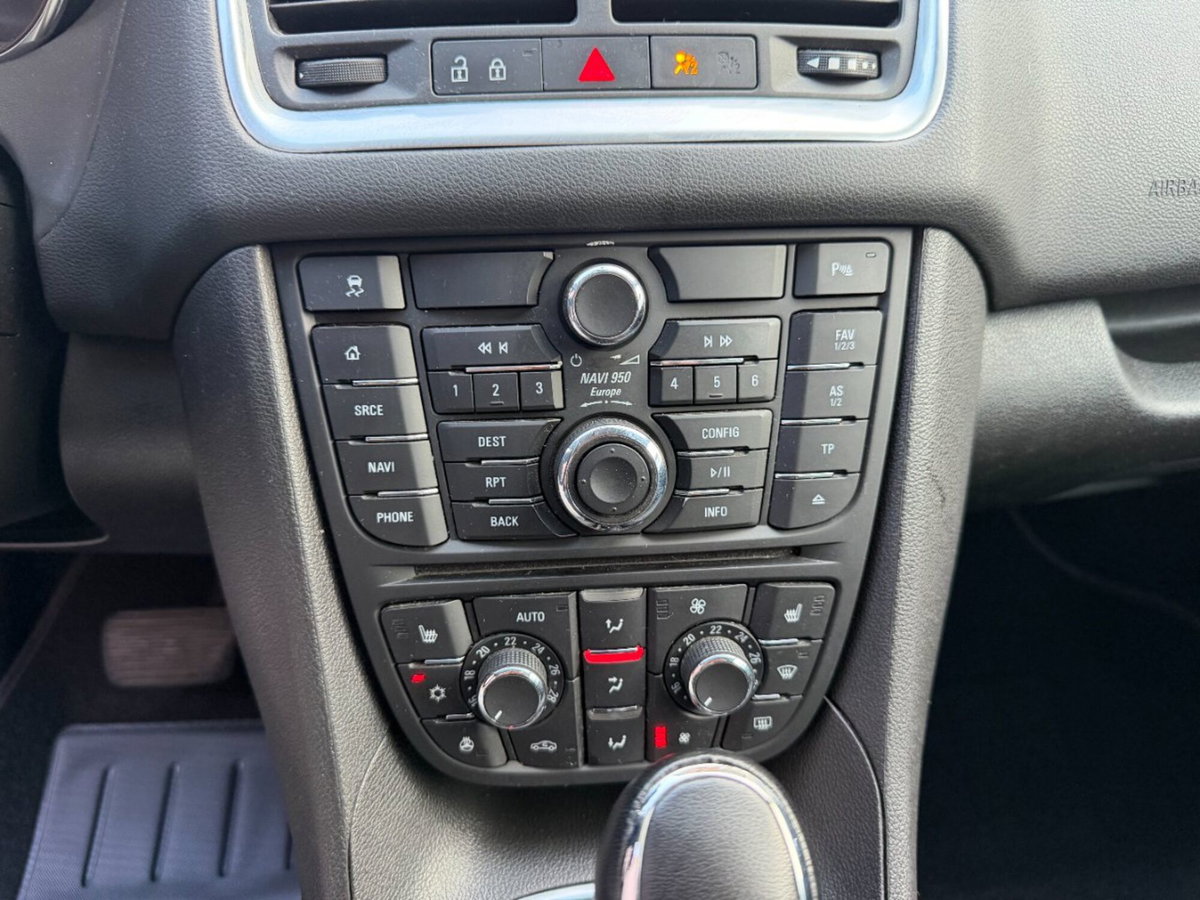 Opel Meriva 1.4 Turbo 120CV Cosmo (10)