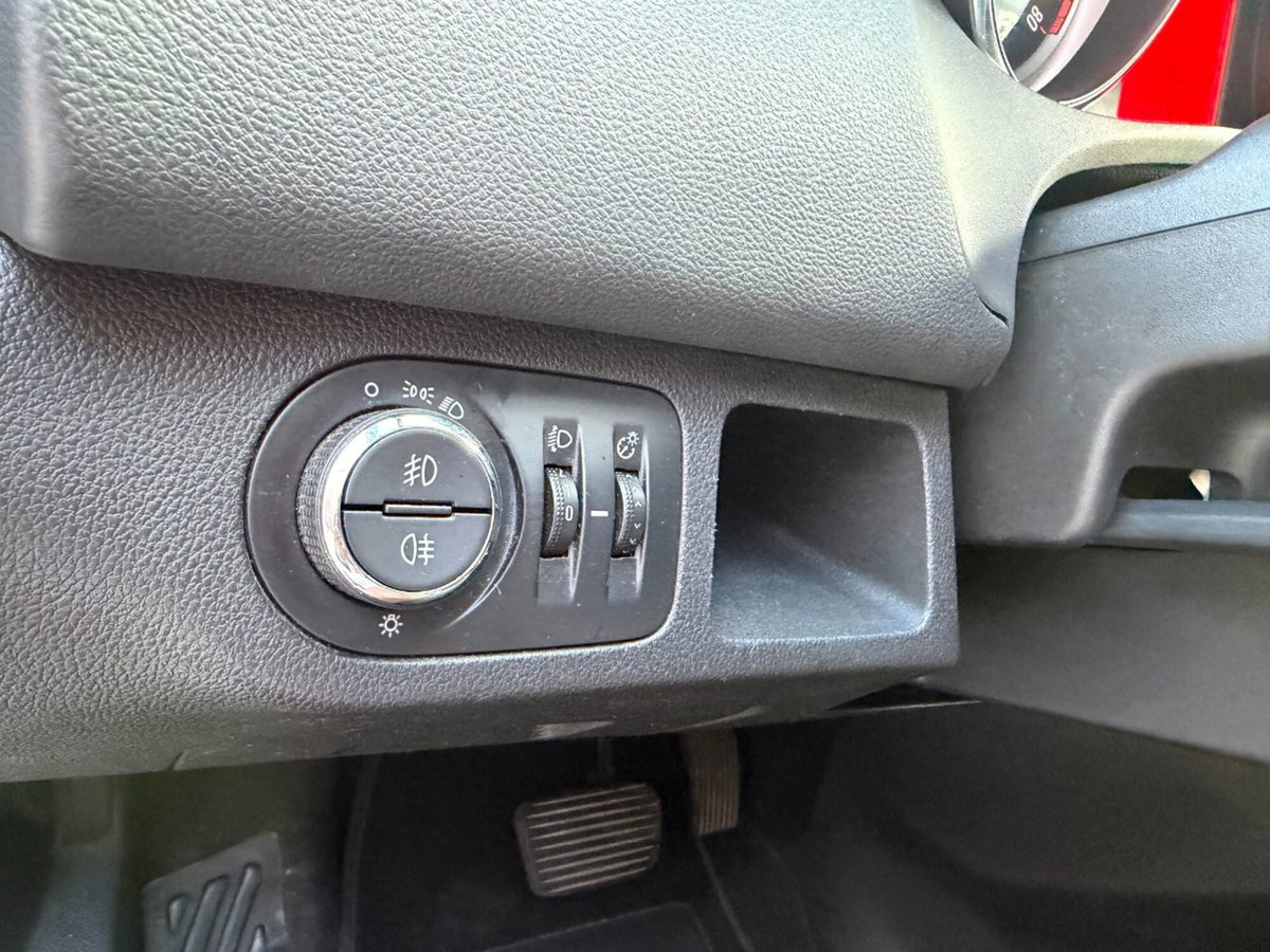 Opel Meriva 1.4 Turbo 120CV Cosmo (17)